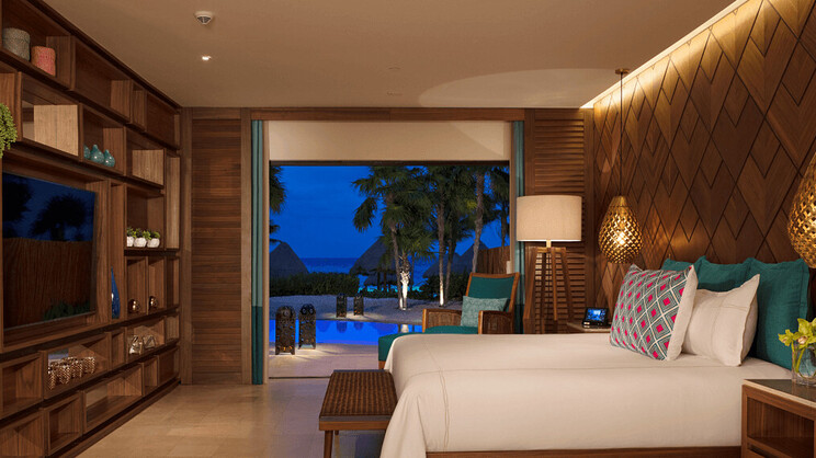 Junior Suite Swim Out